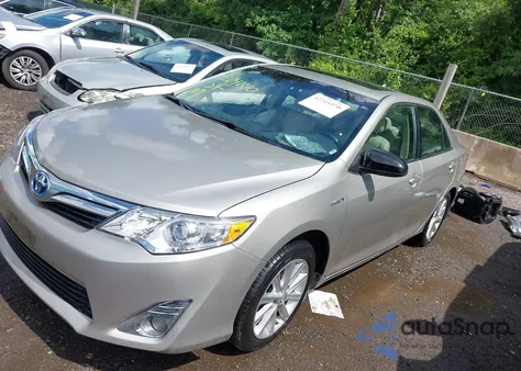 2014 Toyota Camry Hybrid Xle z USA, uszkodzony, nr VIN 4T1BD1FK6EU100238